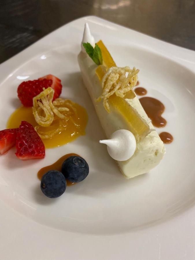 Logis Hotel Restaurant Le Mont Aigoual Meyrueis Eksteriør billede