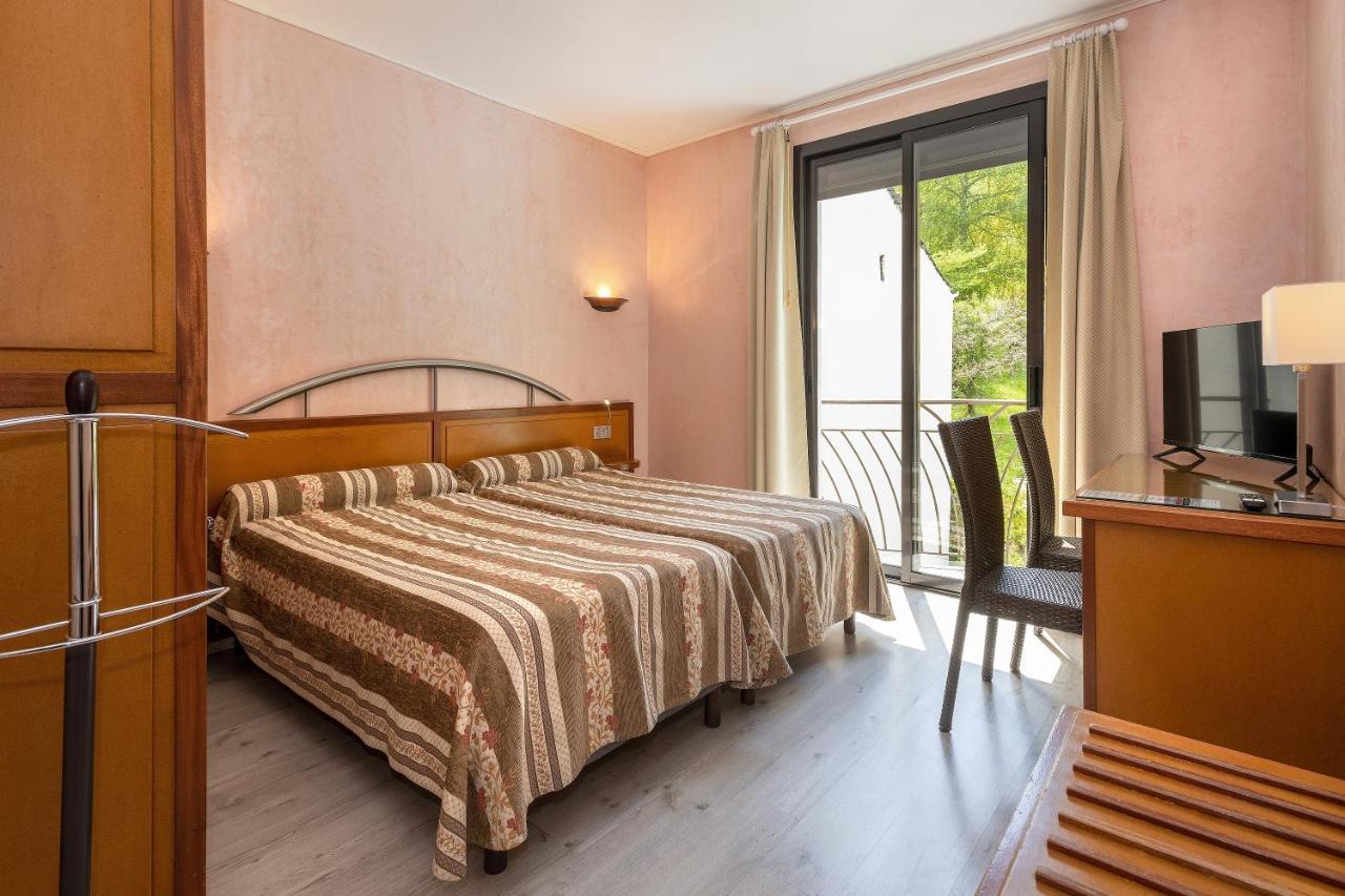 Logis Hotel Restaurant Le Mont Aigoual Meyrueis Eksteriør billede