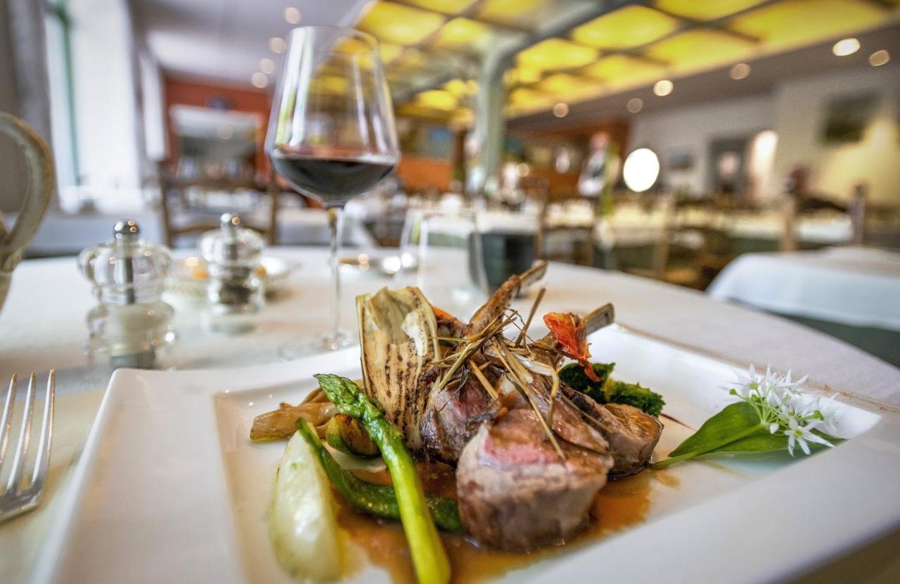 Logis Hotel Restaurant Le Mont Aigoual Meyrueis Eksteriør billede