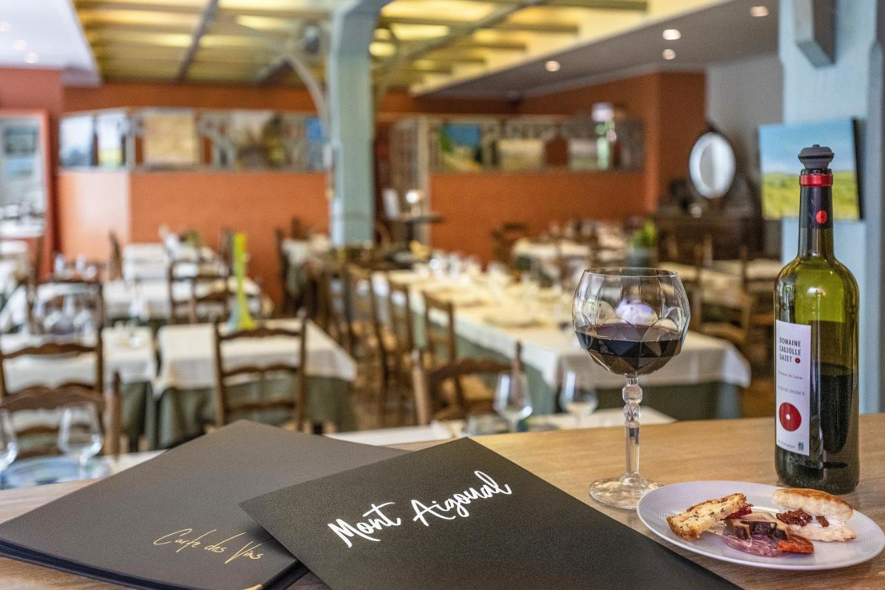 Logis Hotel Restaurant Le Mont Aigoual Meyrueis Eksteriør billede