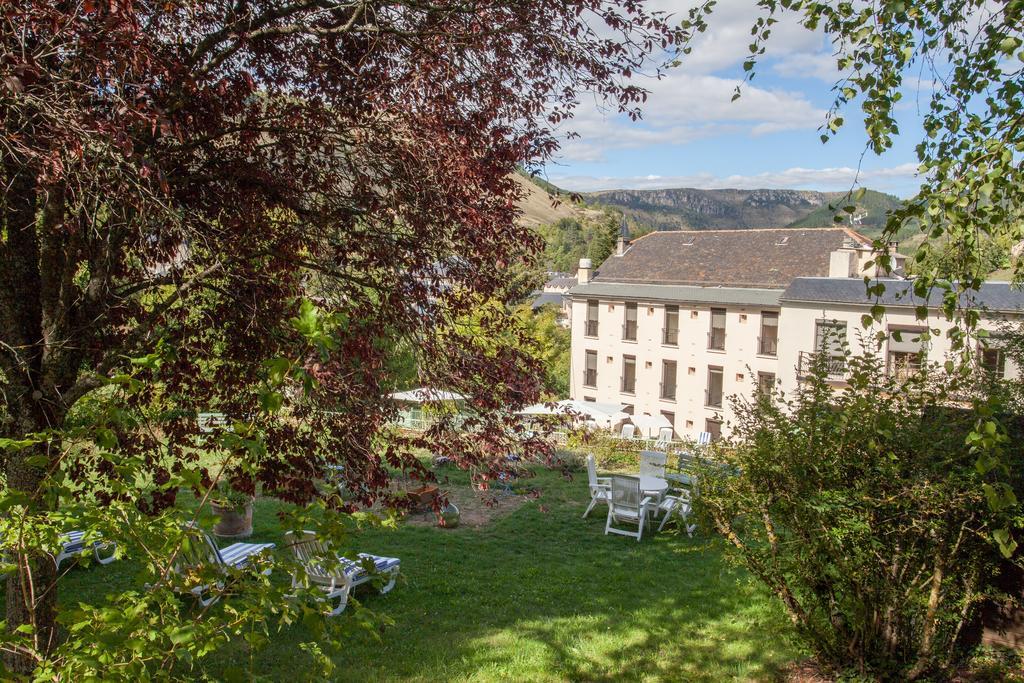 Logis Hotel Restaurant Le Mont Aigoual Meyrueis Eksteriør billede