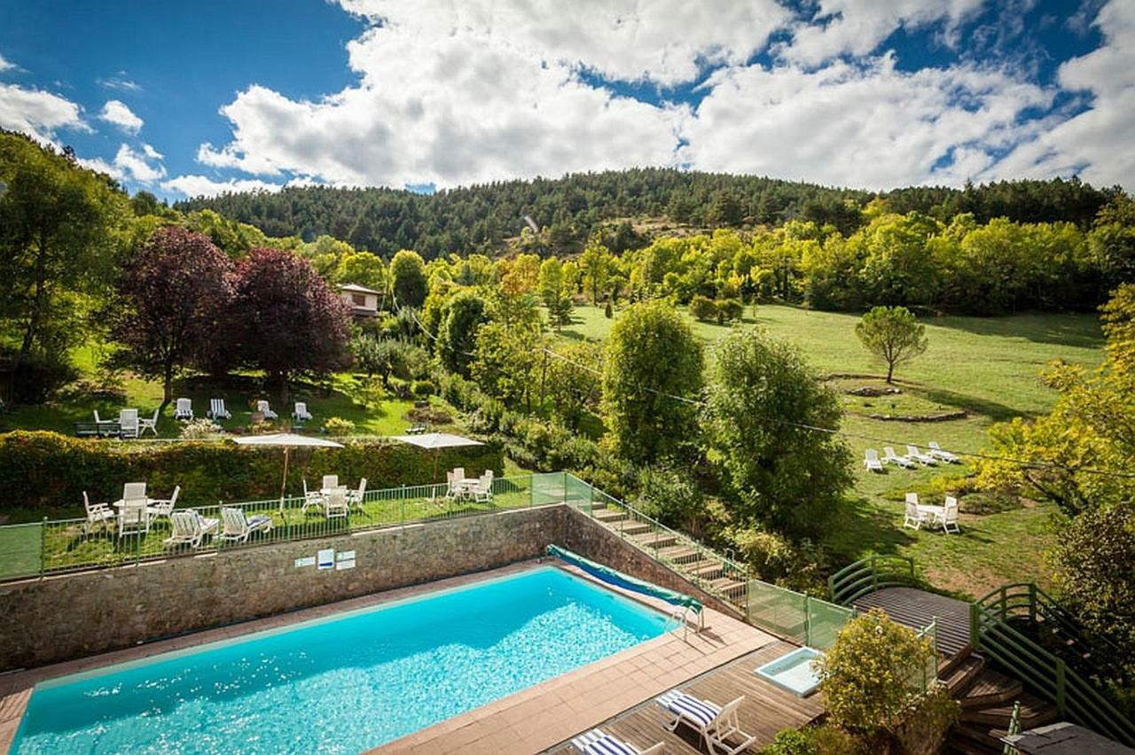 Logis Hotel Restaurant Le Mont Aigoual Meyrueis Eksteriør billede