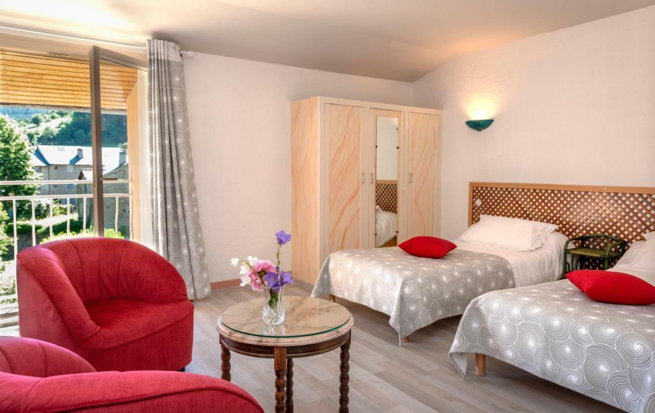 Logis Hotel Restaurant Le Mont Aigoual Meyrueis Eksteriør billede
